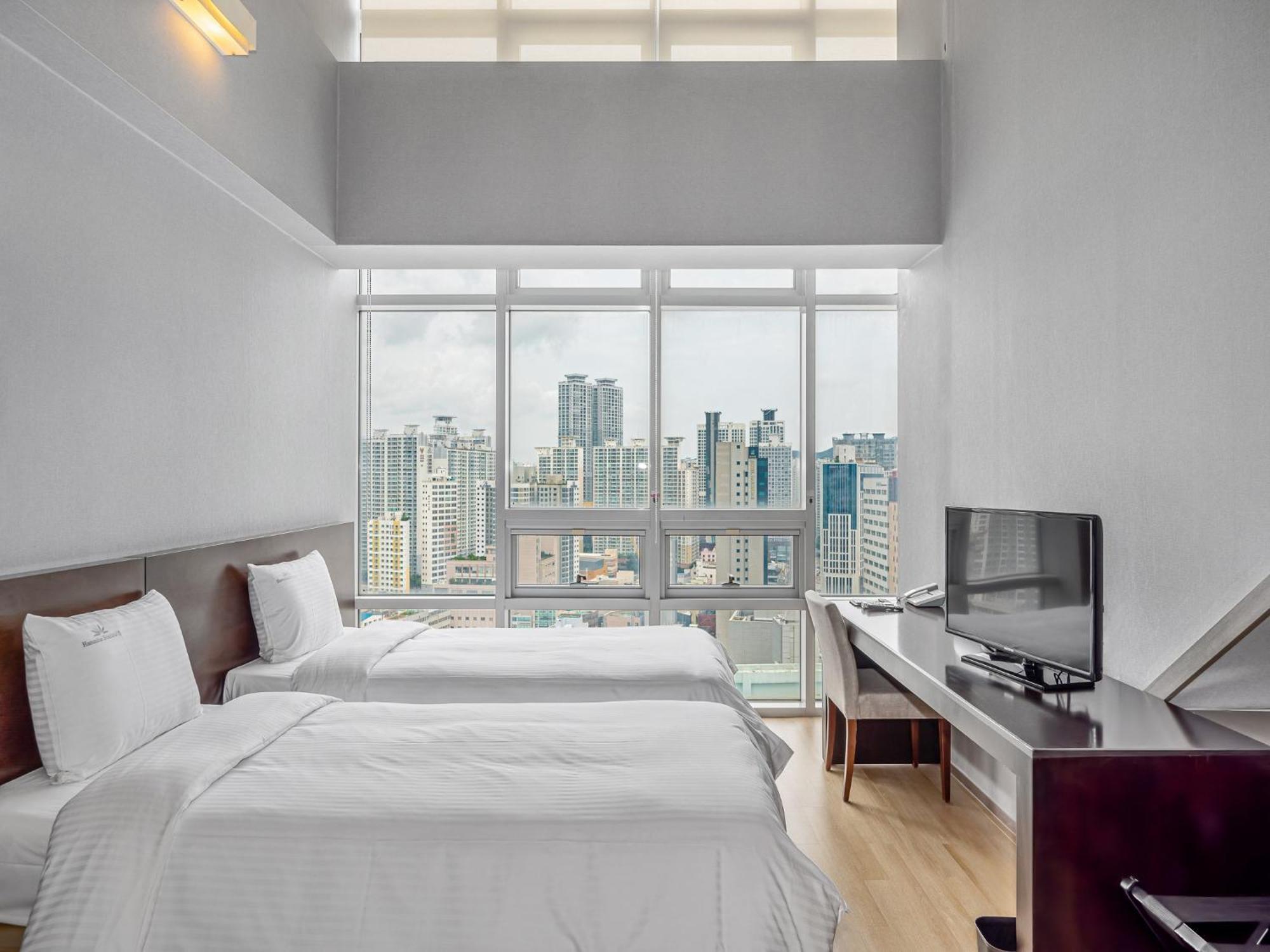 Haeundae Seacloud Hotel Residence Busan Exteriör bild