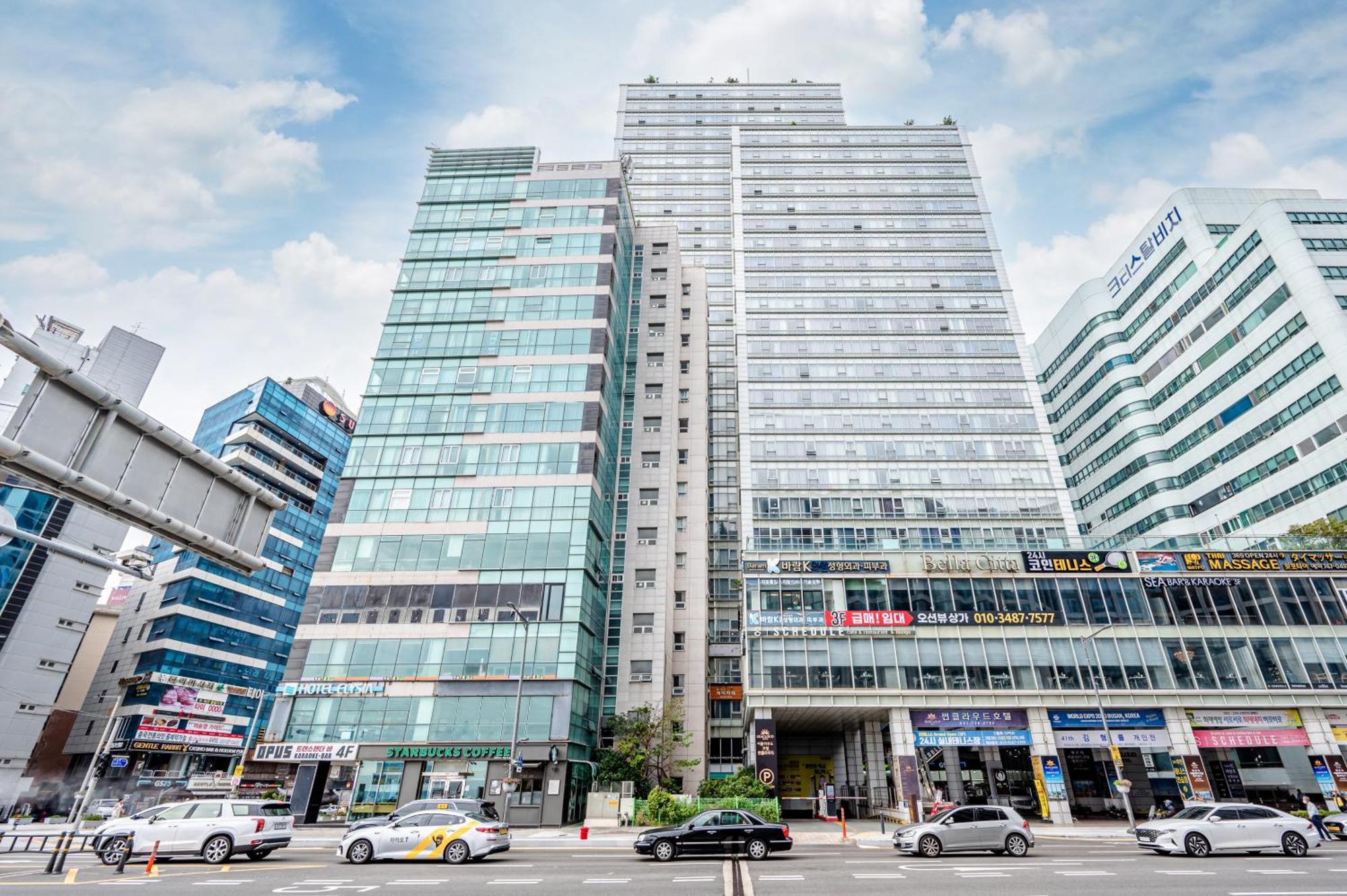Haeundae Seacloud Hotel Residence Busan Exteriör bild