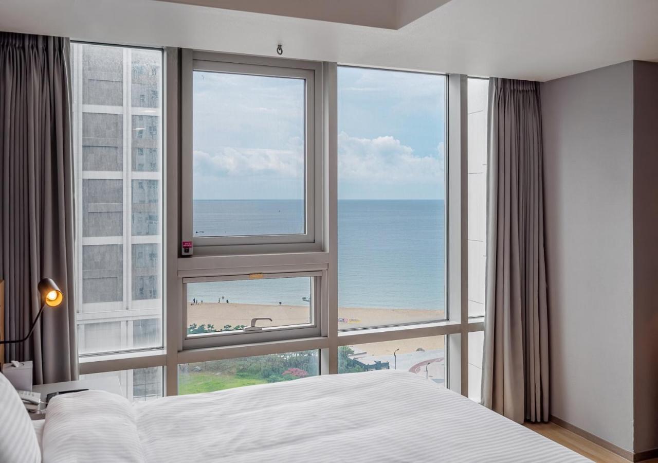 Haeundae Seacloud Hotel Residence Busan Exteriör bild